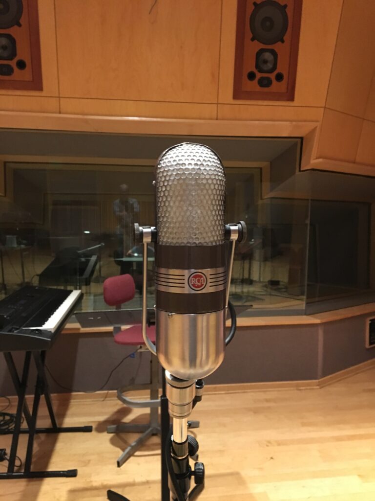 My good friend and superb audio engineer Tim Jaquette said "Lets try the vintage RCA ribbon mic on your solos"
no going back now, huge warm fat sound!  check it out on Europa & Les Feuilles Mortes (Autumn Leaves)